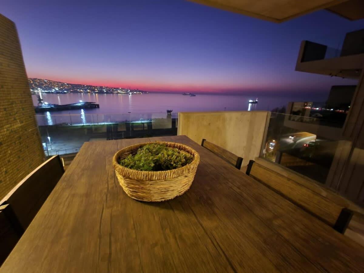 Hom I Estudio Nuevo Con Preciosa Vista Y Estacionamiento Valparaíso
