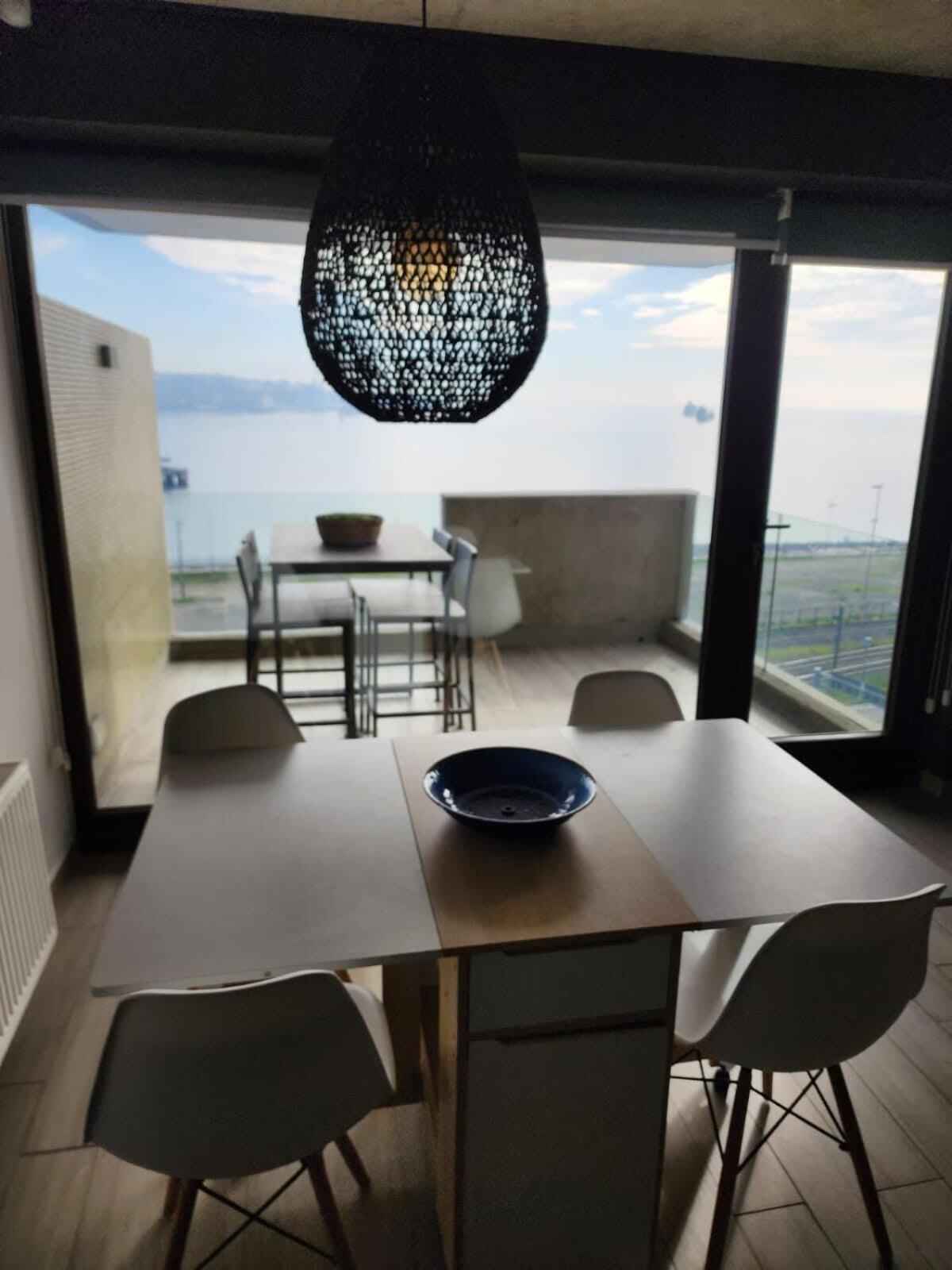 Hom I Estudio Nuevo Con Preciosa Vista Y Estacionamiento Apartamento Valparaíso