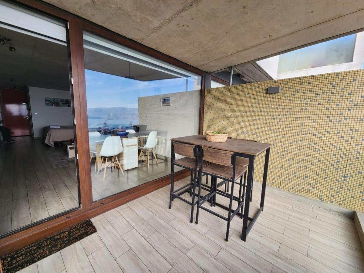 Hom I Estudio Nuevo Con Preciosa Vista Y Estacionamiento Apartamento Valparaíso